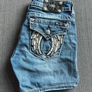Stylish Blue Denim Women Shorts